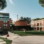 Adoro Hotel
